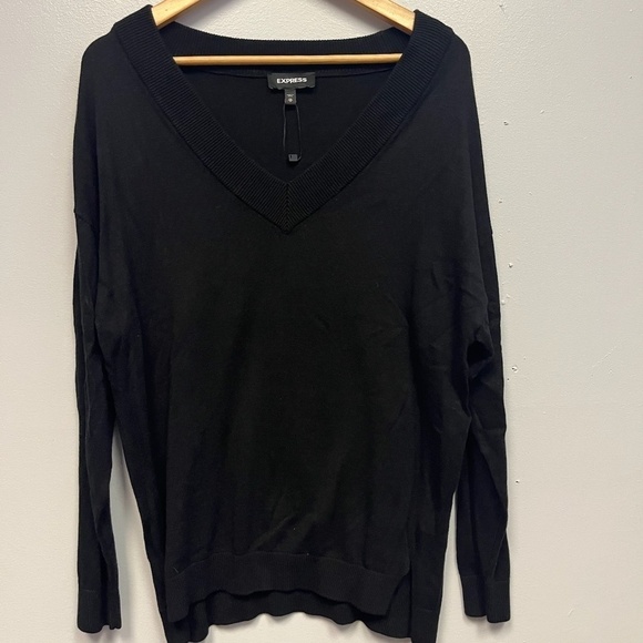 🚨CLEARANCE 0124-155 Express Sweater - Picture 1 of 3